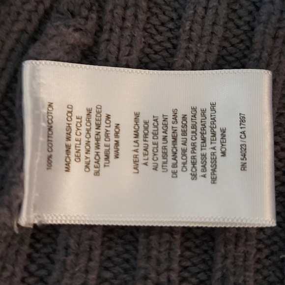 Retro Old Navy Mens Sweater - Picture 4 of 7